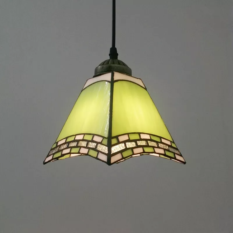 Traditional Tiffany Stained Glass Geometric Pattern Pyramid Shade 1-Light Pendant Light For Living Room