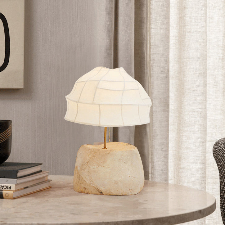 Traditional French Silk Round Shade Resin Base 1-Light Table Lamp For Bedroom