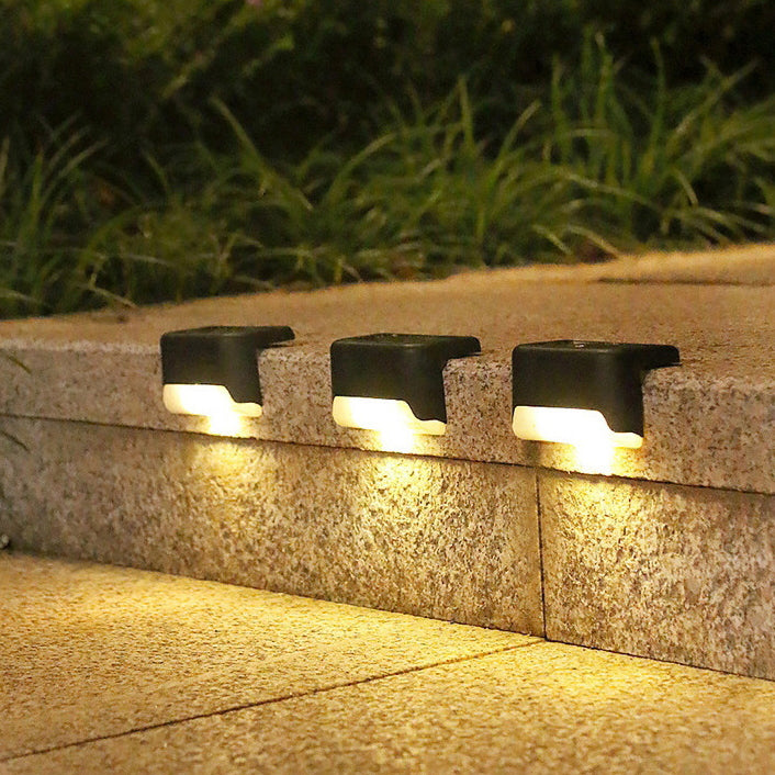 Contemporary Industrial PP Square Waterproof LED Solar Outdoor Step Light For Garden