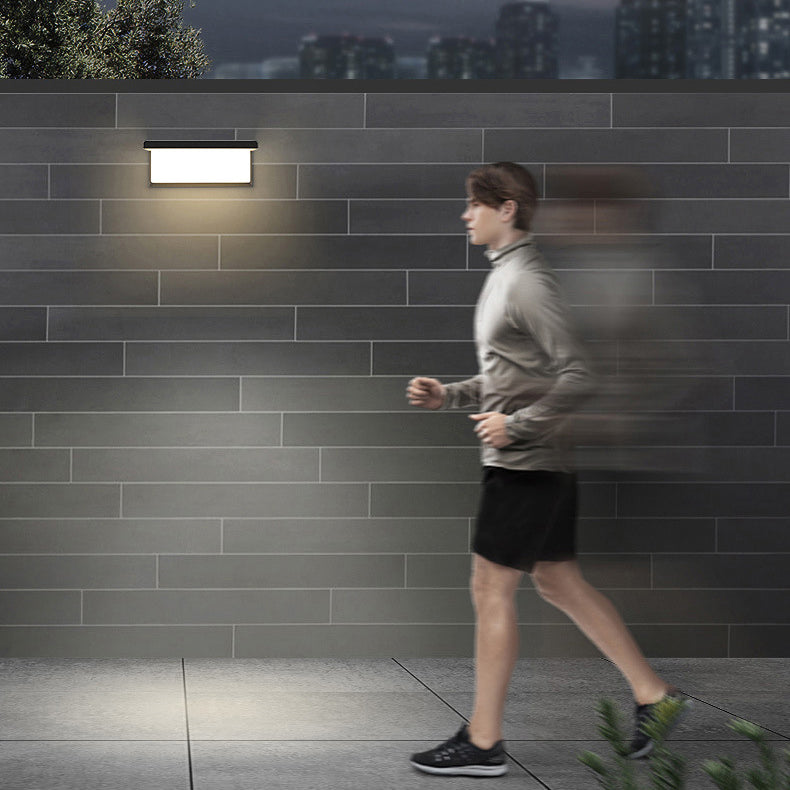 Lámpara de aplique de pared LED de aluminio y PC curva rectangular impermeable creativa contemporánea para patio exterior 