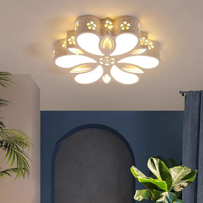 Contemporary Creative Iron Acrylic Flower Shade LED Flush Mount Ceiling Light For Bedroom