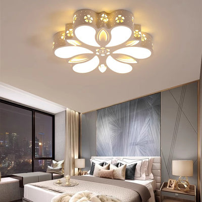 Contemporary Creative Iron Acrylic Flower Shade LED Flush Mount Ceiling Light For Bedroom