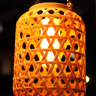 Modern Art Deco Solar Waterproof Imitation Rattan Woven Lantern Cylindrical Plastic LED Outdoor Light For Garden