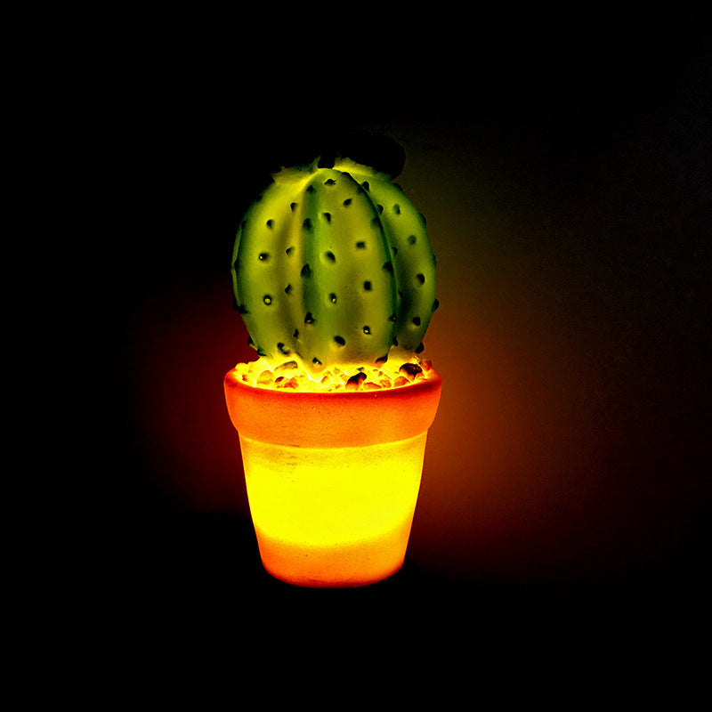 Contemporary Creative Solar Waterproof Cactus Pineapple Plastic LED Outdoor Light For Outdoor