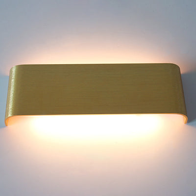 Moderne minimalistische rechteckige LED-Wandleuchte aus Aluminium und Acryl für Schlafzimmer 