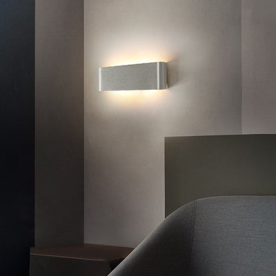 Moderne minimalistische rechteckige LED-Wandleuchte aus Aluminium und Acryl für Schlafzimmer 