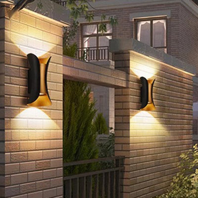 Modern Minimalist Waterproof Curved Cylindrical Aluminum Glass LED Wall Sconce Lamp For Outdoor