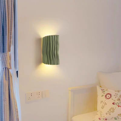 Contemporary Scandinavian Cream Ripple Cylinder Resin 2-Light Wall Sconce Lamp For Bedroom