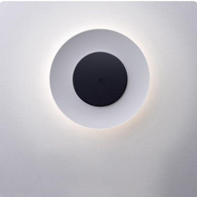 Contemporary Scandinavian Round Iron LED Flush Mount Ceiling Light For Bedroom