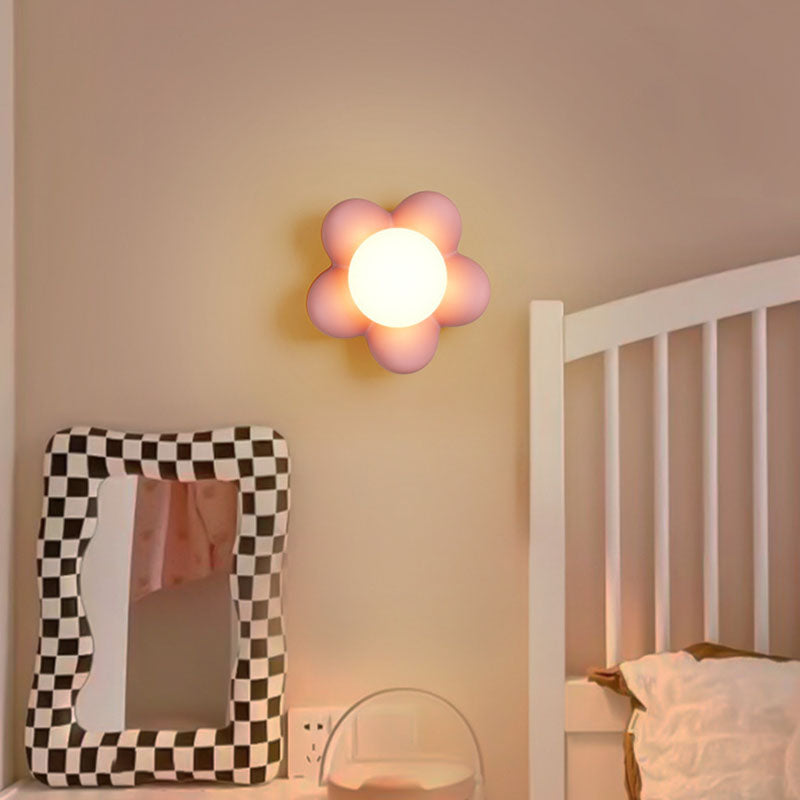 Contemporary Scandinavian Cream Flower Round Wood Resin 1-Light Wall Sconce Lamp For Bedroom