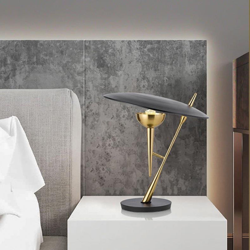 Contemporary Creative Round Iron Metal 1-Light Table Lamp For Bedroom