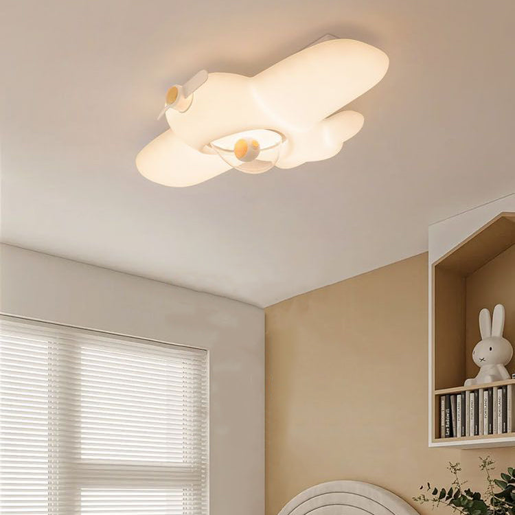 Zeitgenössische kreative Kinder Flugzeug Carbon Stahl Harz LED Semi-Flush Mount Deckenleuchte für Schlafzimmer 