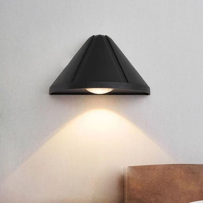 Modern Simplicity Half Cone Aluminum Optical Lens LED Wall Sconce Lamp For Bedroom