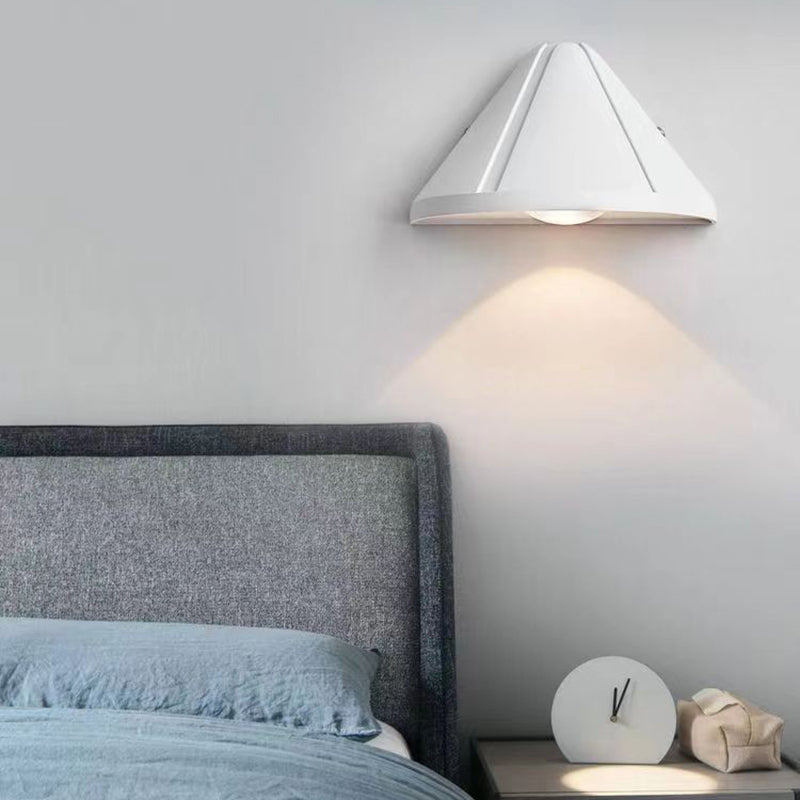 Modern Simplicity Half Cone Aluminum Optical Lens LED Wall Sconce Lamp For Bedroom