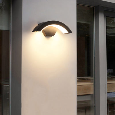 Modern Simplicity Waterproof Curved Aluminum Plastic LED Wall Sconce Lamp For Outdoor Patio