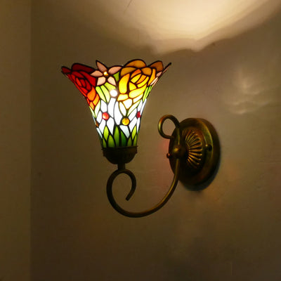 Traditional Tiffany Flower Pod Round Glass Iron 1-Light Wall Sconce Lamp For Living Room