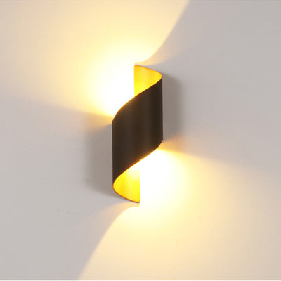 Moderne minimalistische gebogene PC Aluminium LED Wandleuchte Lampe für den Außenbereich 