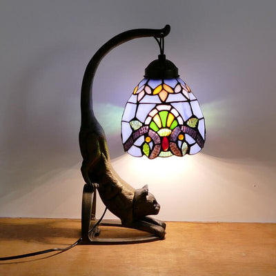 Traditional Tiffany Curved Flower Round Glass Iron 1-Light Table Lamp For Living Room