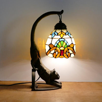 Traditional Tiffany Curved Flower Round Glass Iron 1-Light Table Lamp For Living Room