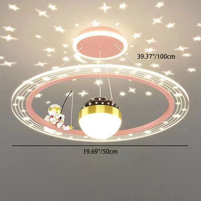 Moderner minimalistischer Kinder-Astronauten-Sterne-Rundkugel-PC-Holz-LED-Kronleuchter für Wohnzimmer 