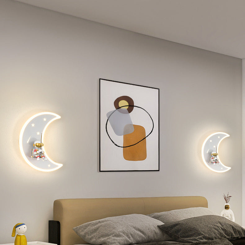 Modern Art Deco Crescent Moon Astronaut Star Acrylic Resin Hardware LED Wall Sconce Lamp For Living Room