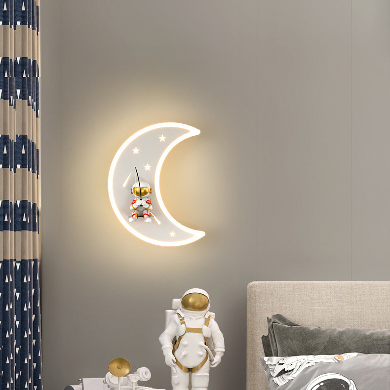 Modern Art Deco Crescent Moon Astronaut Star Acrylic Resin Hardware LED Wall Sconce Lamp For Living Room