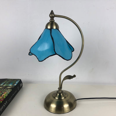 Traditional Tiffany Conical Glass Iron 1-Light Table Lamp For Bedroom