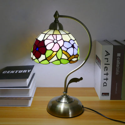 Traditional Tiffany Semicircle Patterned Glass Iron 1-Light Table Lamp For Living Room