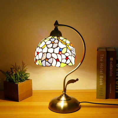 Traditional Tiffany Semicircle Patterned Glass Iron 1-Light Table Lamp For Living Room