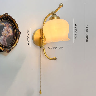 Traditional French Round Cream Pod Curve Glass Copper 1-Light Wall Sconce Lamp For Living Room