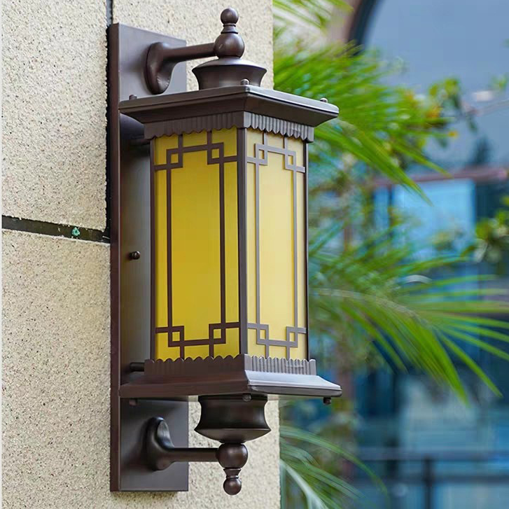 Traditional Chinese Square House Rectangle Glass Aluminum Hardware 1-Light Wall Sconce Lamp For Outdoor Patio