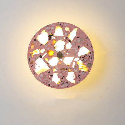 Zeitgenössische skandinavische Metallterrazzo-runde LED-Wandleuchte für Wohnzimmer 