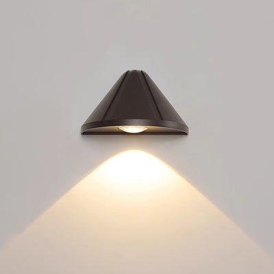 Modern Simplicity Waterproof Aluminum Triangle LED Wall Sconce Lamp For Outdoor Patio