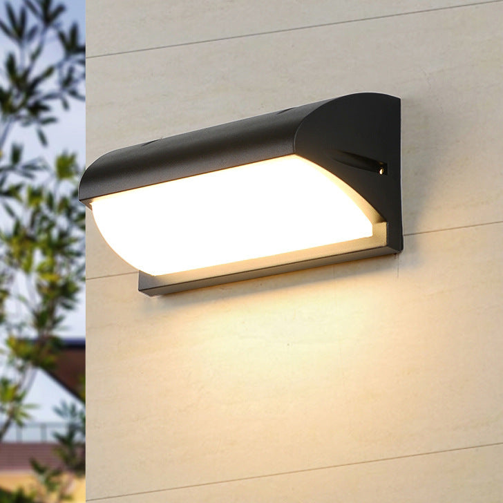 Moderne unbedeutende wasserdichte rechteckige LED-Wandleuchter-Lampe aus Aluminium-PMMA für Patio im Freien 