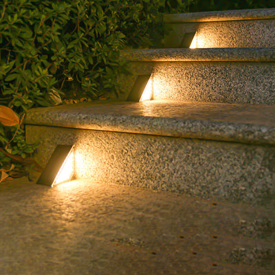 Moderne Einfachheit Solar Wasserdichte ABS PS Dreieck LED Landschaft Beleuchtung Außen Licht Für Außen Terrasse 