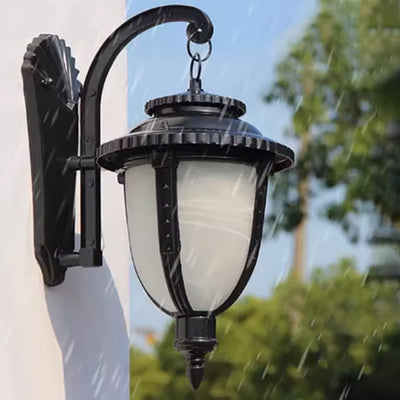 Traditional European Waterproof Aluminum Glass Carriage Lantern 1-Light Wall Sconce Lamp For Outdoor Patio