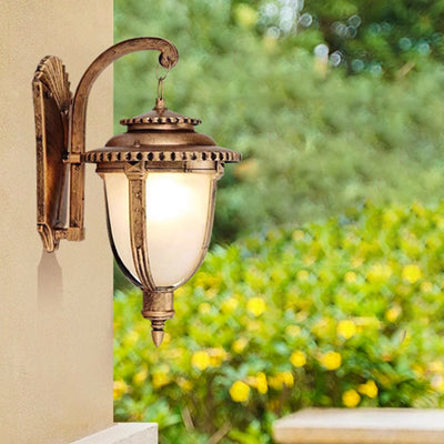 Traditional European Waterproof Aluminum Glass Carriage Lantern 1-Light Wall Sconce Lamp For Outdoor Patio