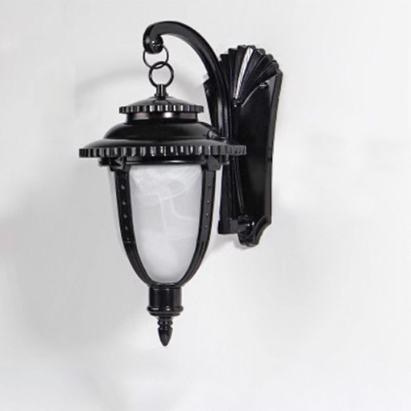 Traditional European Waterproof Aluminum Glass Carriage Lantern 1-Light Wall Sconce Lamp For Outdoor Patio