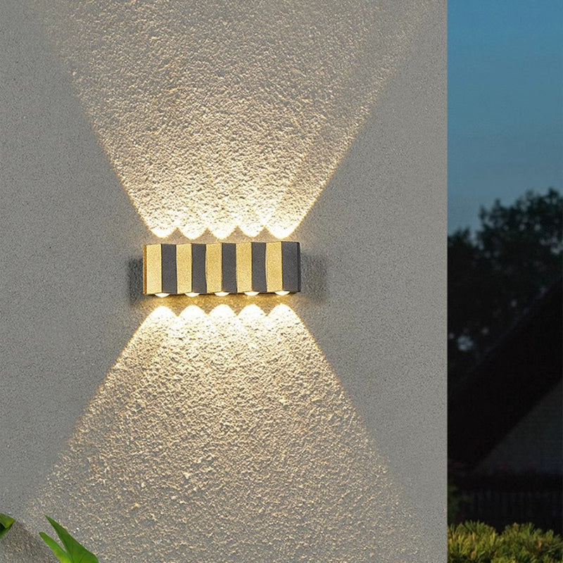 Moderne Einfachheit wasserdichte Aluminium rechteckige nach oben und unten gebogene LED-Wandleuchte Lampe für Terrasse im Freien 