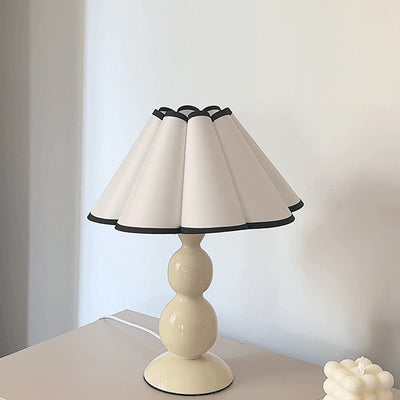 Traditional French Fabric PVC Iron Conical Pleated Gourd 1-Light Table Lamp For Bedside