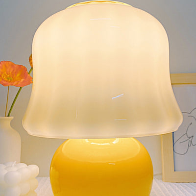 Traditional French Glass Mushroom Dome 1-Light Table Lamp For Bedside