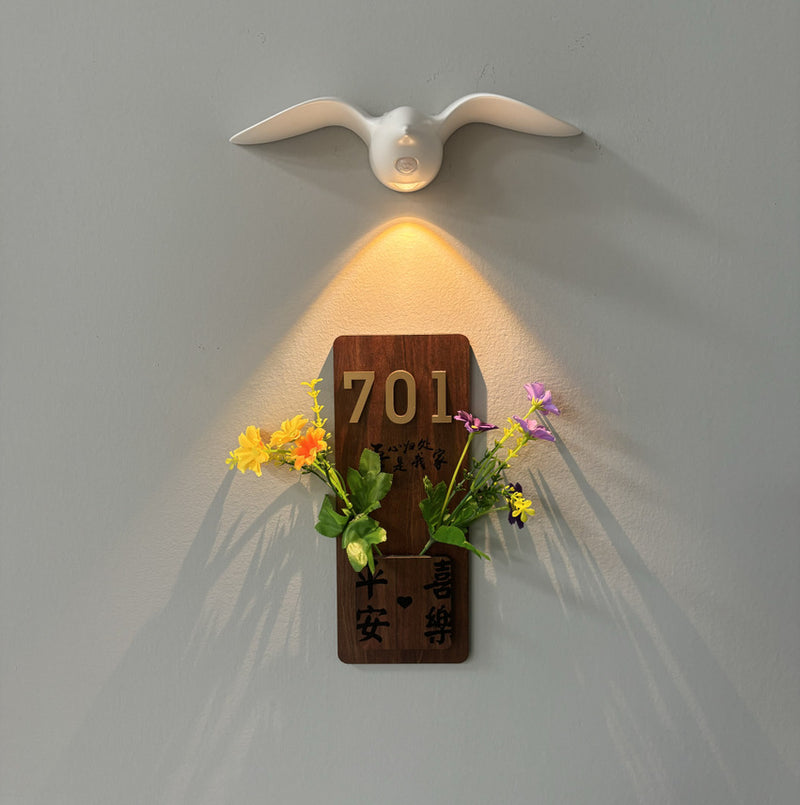 Contemporary Creative Rechargeable Waterproof ABS Gull LED Wall Sconce Lamp For Hallway