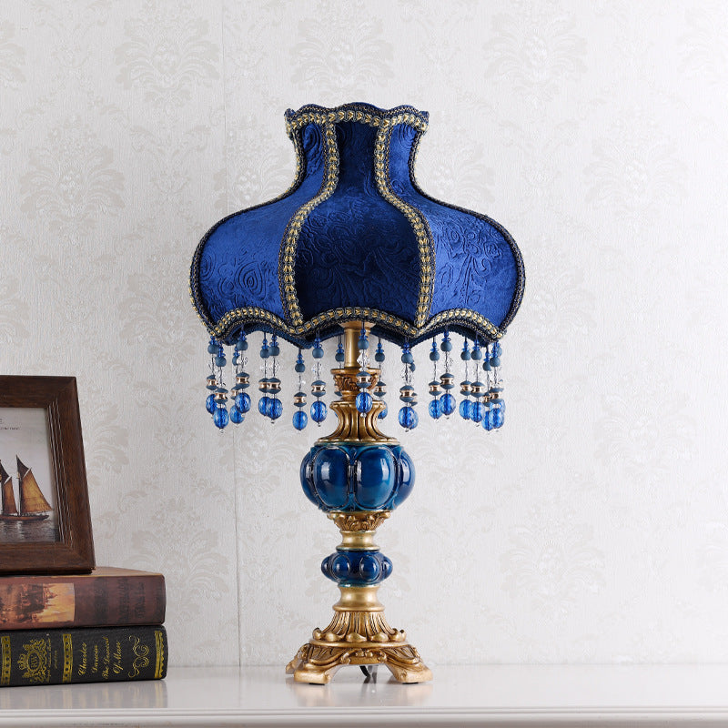 Traditional European Resin Fabric Lace Beads Floral 1-Light Table Lamp For Bedside