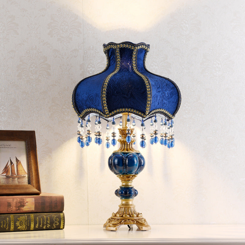 Traditional European Resin Fabric Lace Beads Floral 1-Light Table Lamp For Bedside