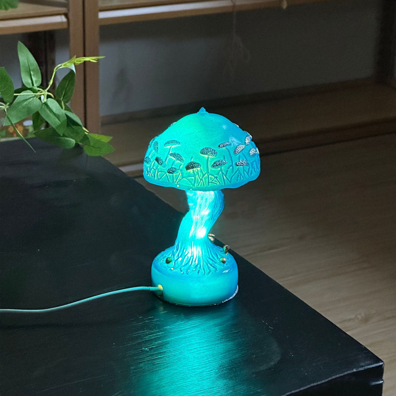 Modern Art Deco Resin Mushroom Carved USB LED Table Lamp For Living Room