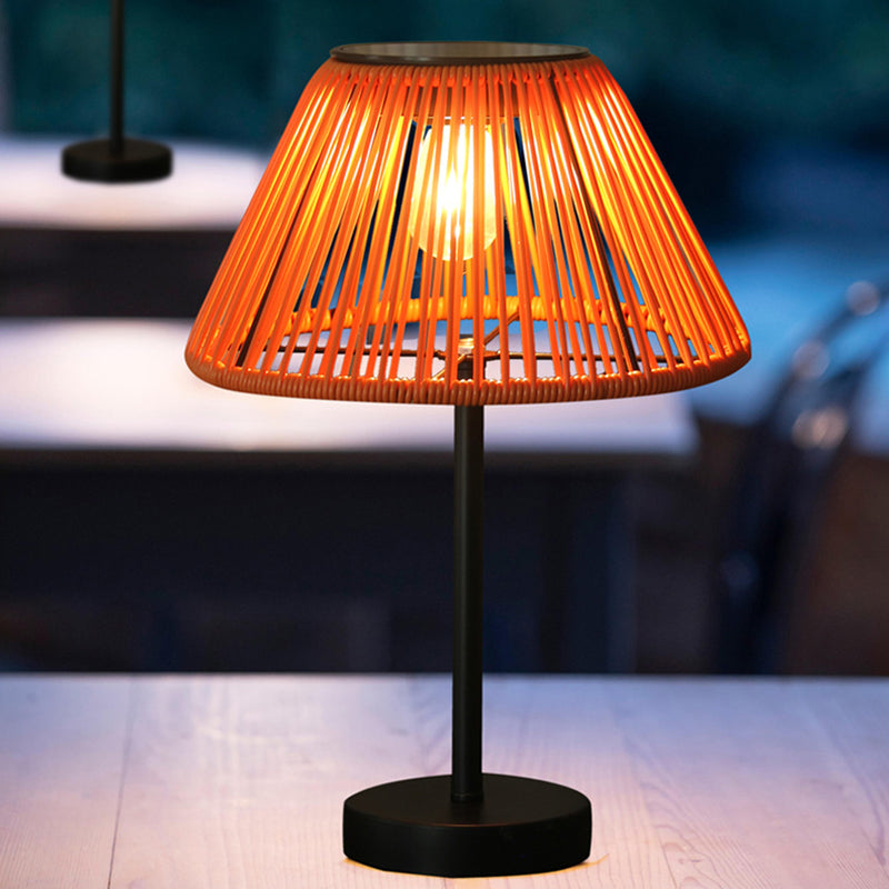 Traditional Farmhouse Waterproof Solar Rechargeable Weaving Gum Rattan Iron Conic LED Outdoor Table Lamp For Garden