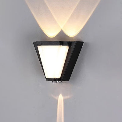 Modern Simplicity Waterproof Aluminum Acrylic Triangle LED Wall Sconce Lamp For Outdoor Patio