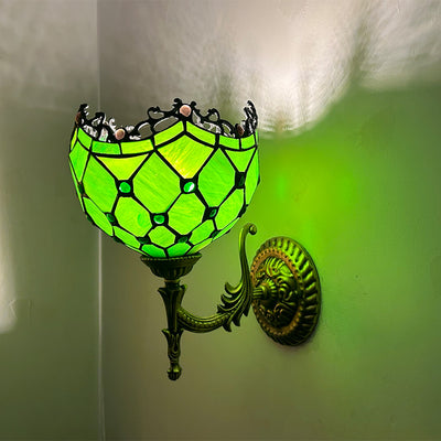 Traditional Tiffany Glass Zinc Alloy Bowl Petal Beads 1-Light Wall Sconce Lamp For Hallway