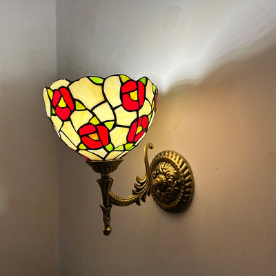 Traditional Tiffany Glass Zinc Alloy Bowl Petal Beads 1-Light Wall Sconce Lamp For Hallway