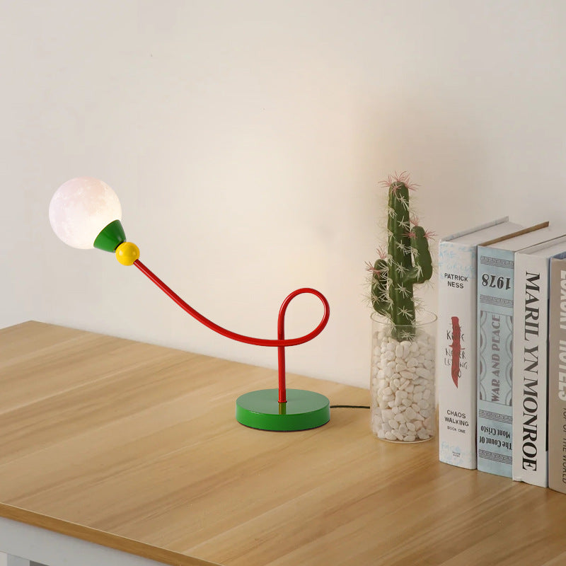 Moderne Art Deco Kinder Eisen PLA Mond Kabelgebundene 1-Licht Tischlampe für das Studium 